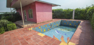 Farm-House-For-Sale-in-Badarpur,-New-Delhi