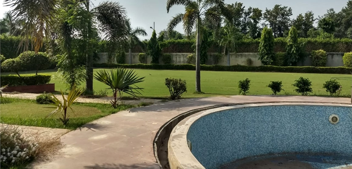 Farm-House-For-Sale-in-Dera-Village-New-Delhi